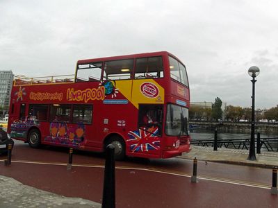 סיור אוטובוס הופ און בליברפול