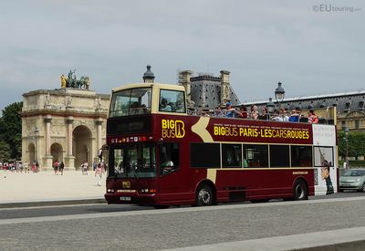 סיור אוטובוס בפריז